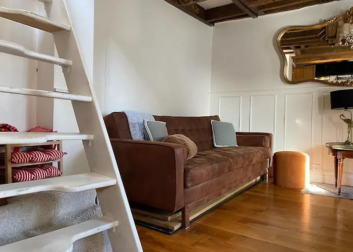 Duplex With Panoramic Views Over