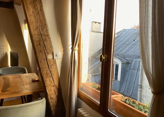 Duplex With Panoramic Views Over Párizs