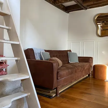 Duplex With Panoramic Views Over